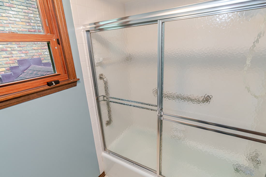 111 North Nob Hill-47