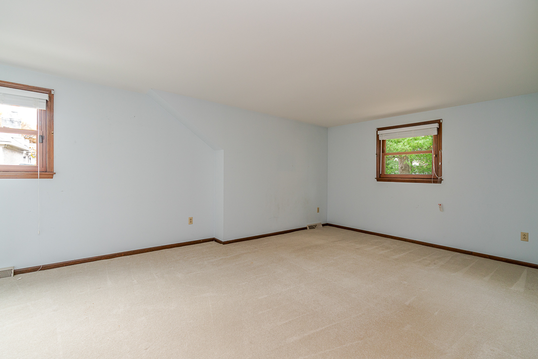 111 North Nob Hill-48