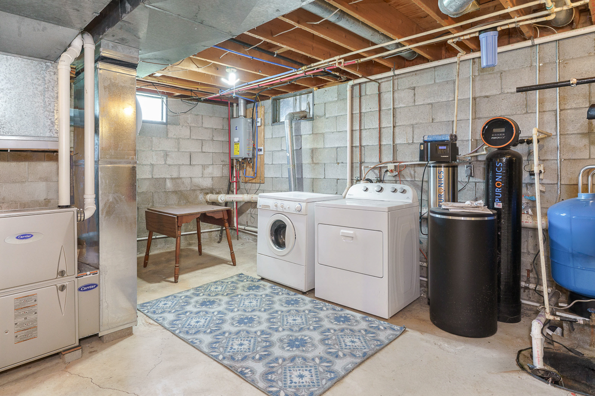 1203 Hiner Rd-19