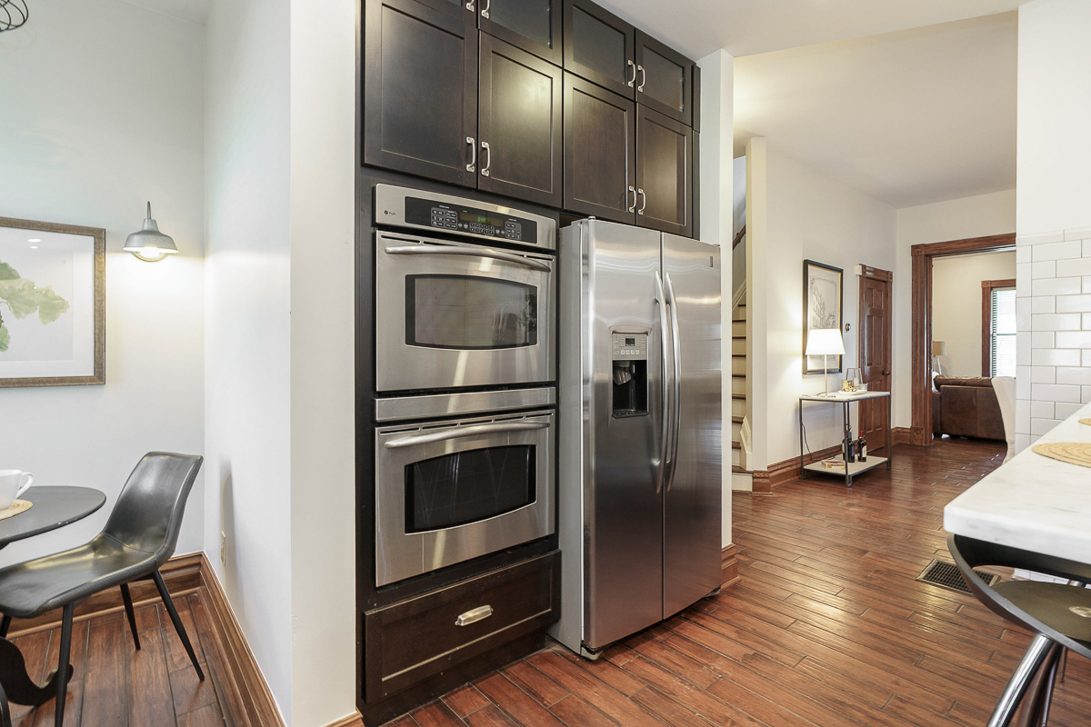 1279 Summit St-27