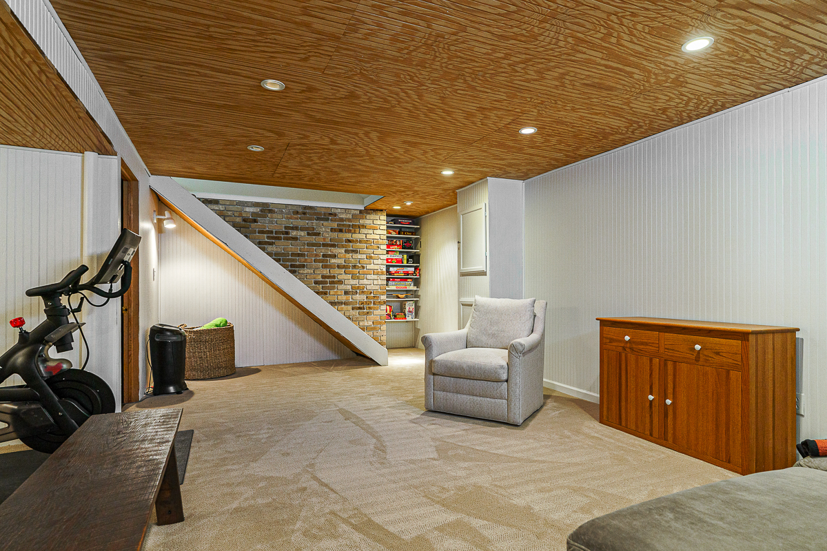 1332 Castleron Rd N-14