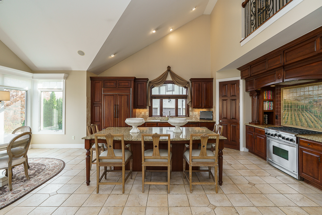 1403 Riverwood Ln-26