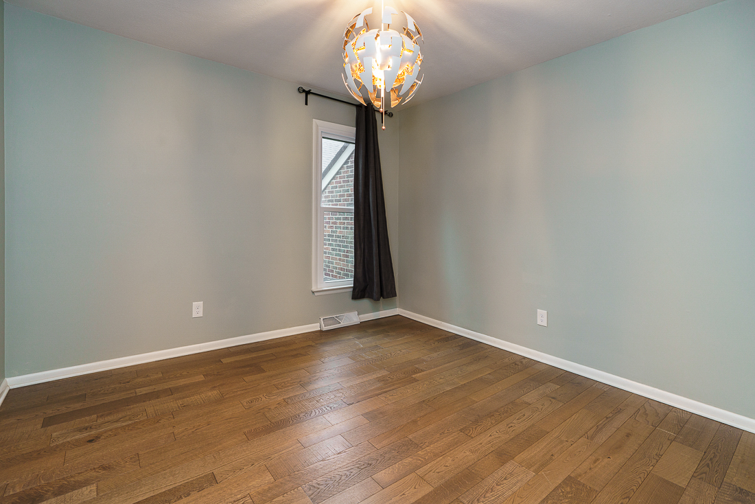 1537 Sandringham Ct.-34