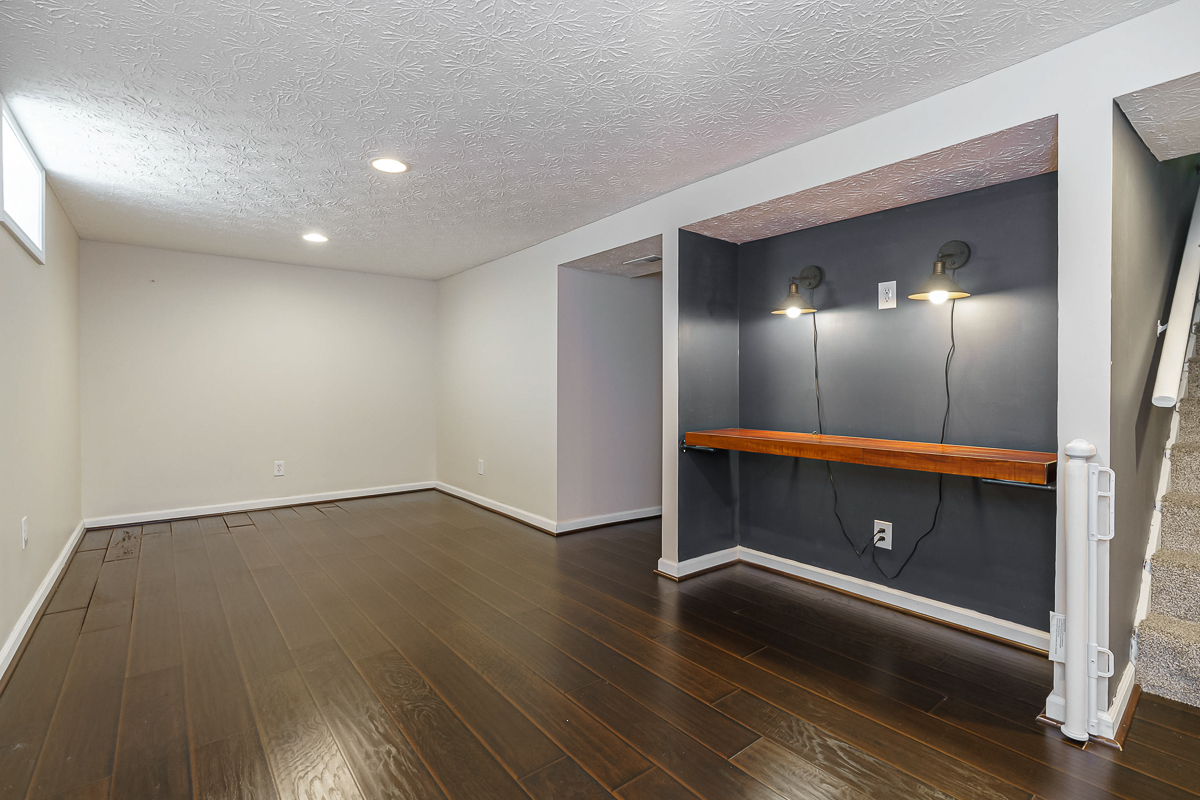 1649 North Star Ave-13