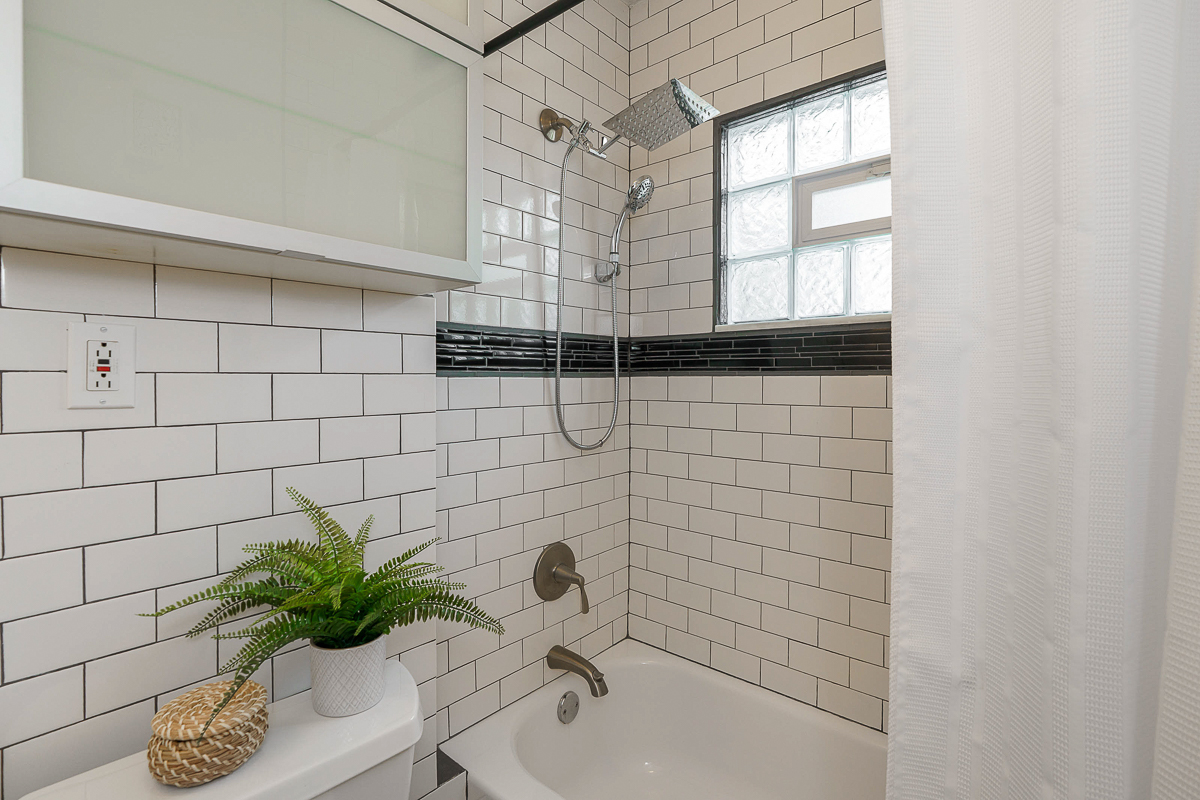 1649 North Star Ave-35