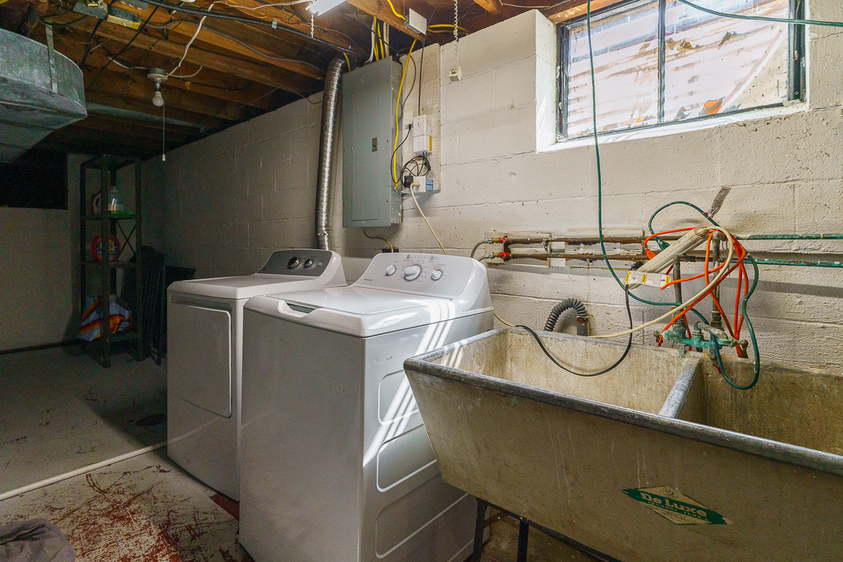 1711 Inchcliff Rd-11