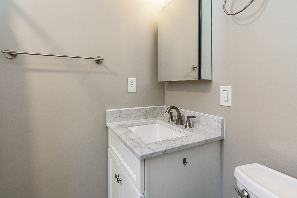 1789 Riverhill Rd-35