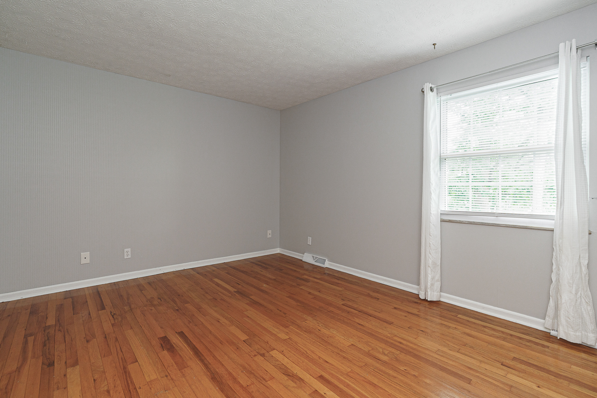 18204 Timber Trails Rd-39