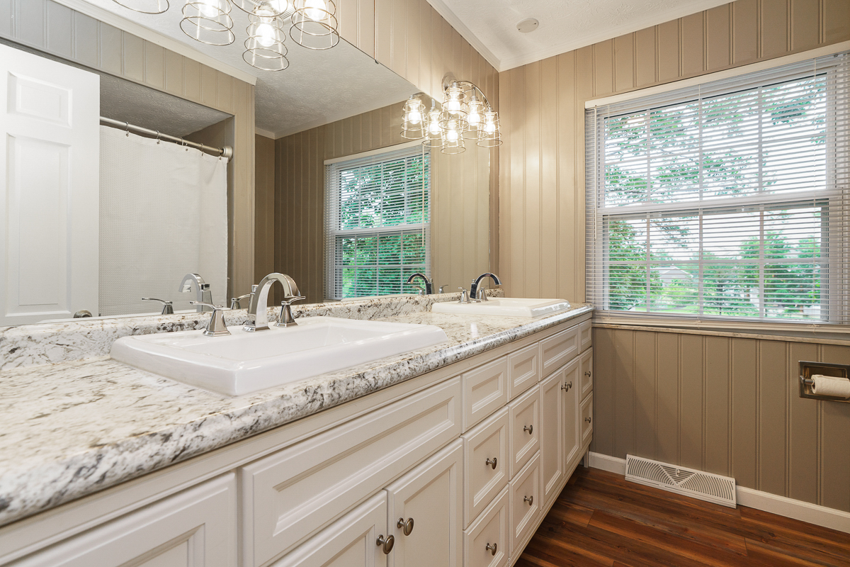 18204 Timber Trails Rd-40