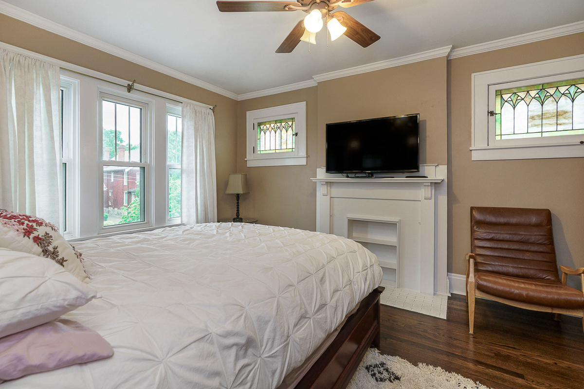 1833 Franklin Ave-44