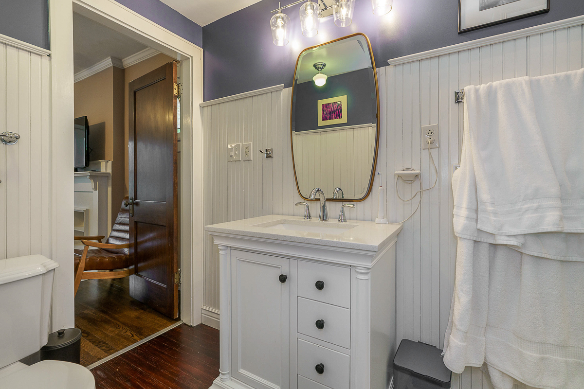 1833 Franklin Ave-47