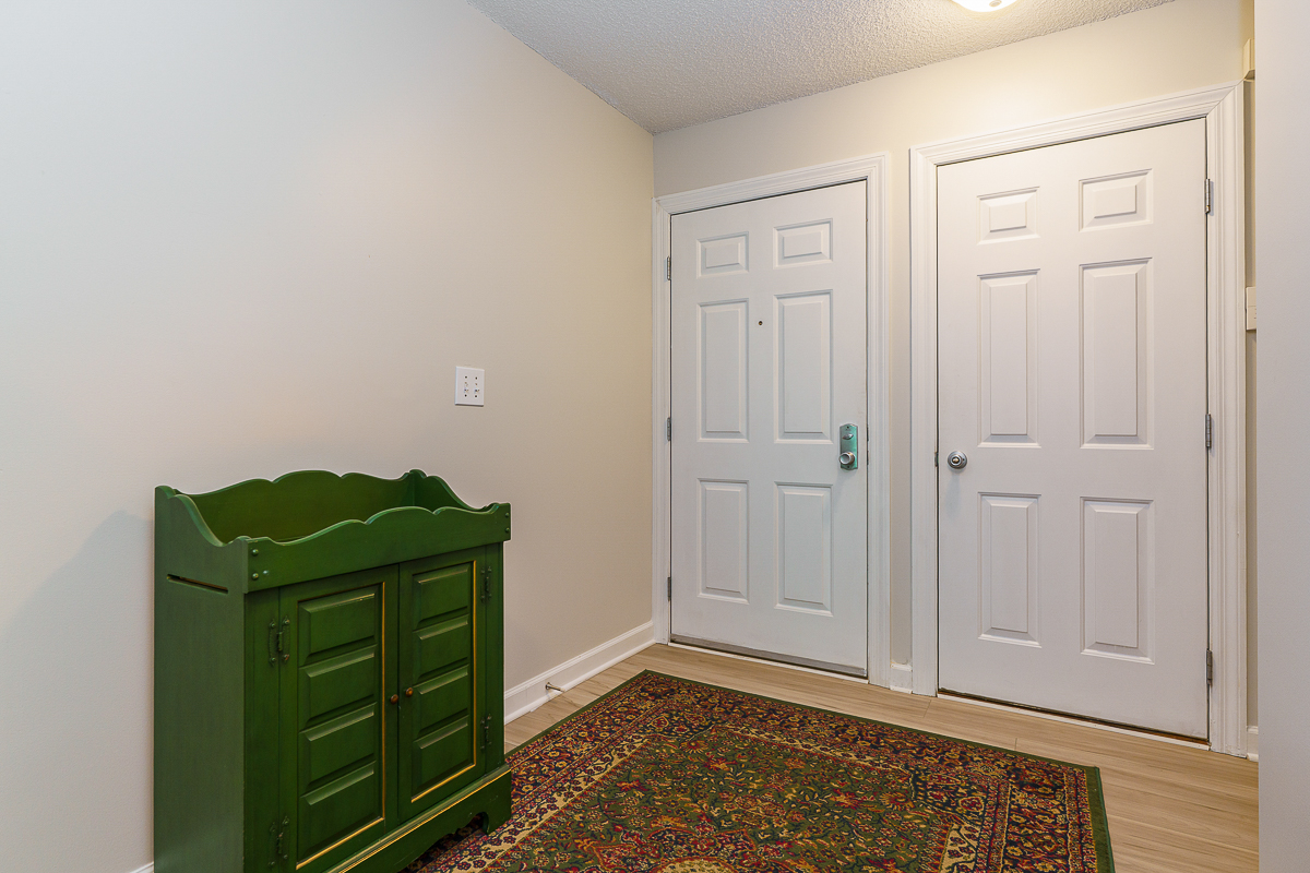 1875 Ridgebury Dr (31 of 56)