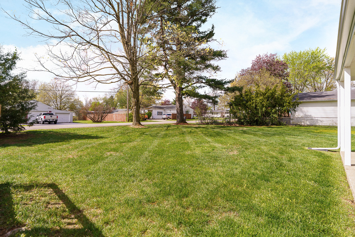 201 Rose Ave-11