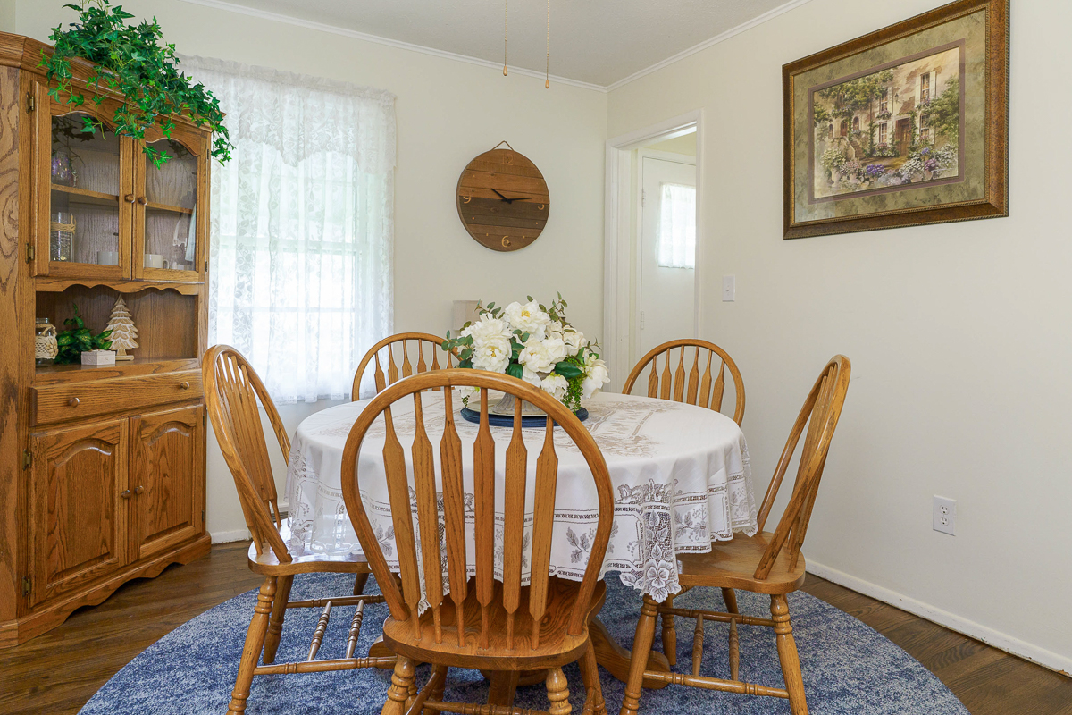 201 Rose Ave-28