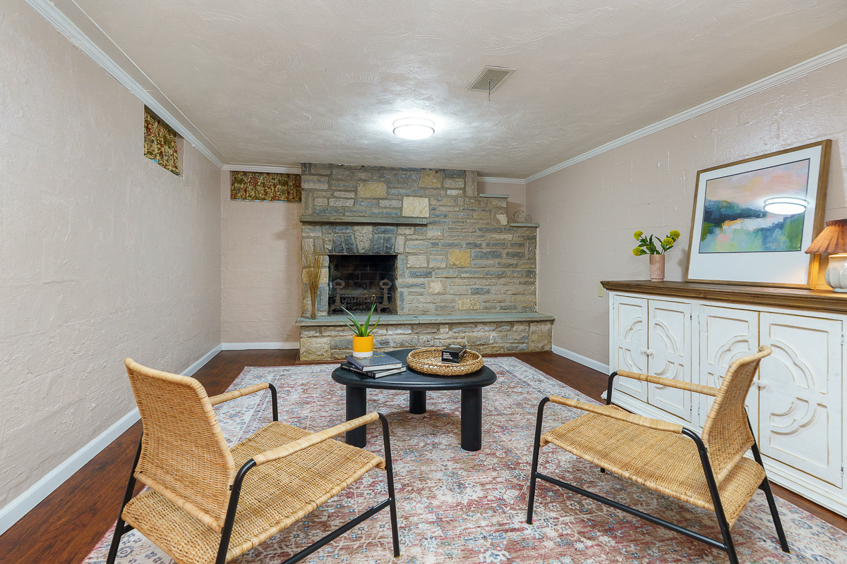 2110 Nortwest Blvd-18