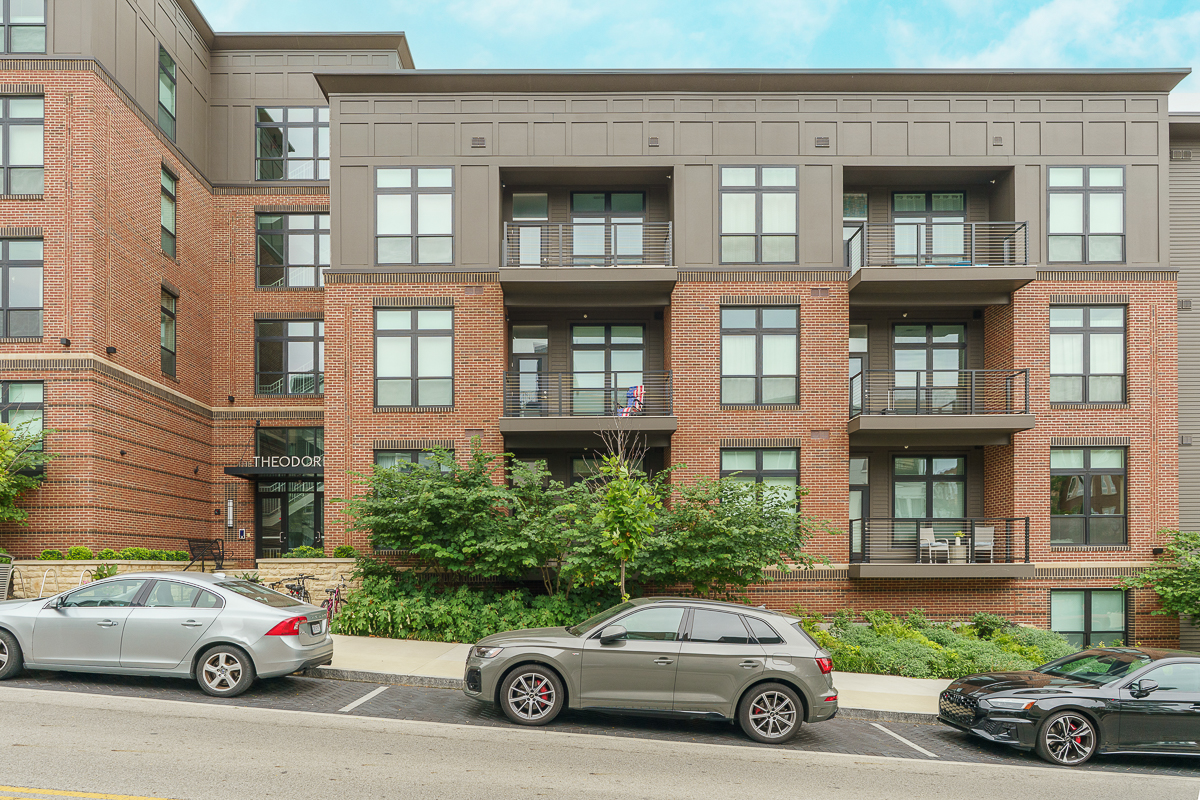 6640 Mooney St #212-4