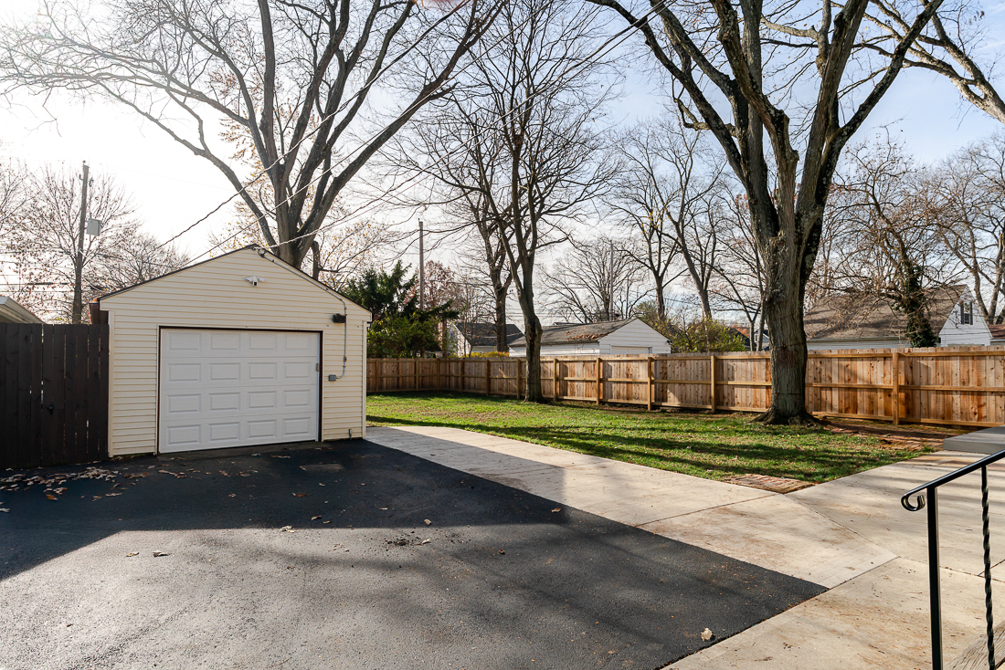 2135 Wesleyan Drive -8