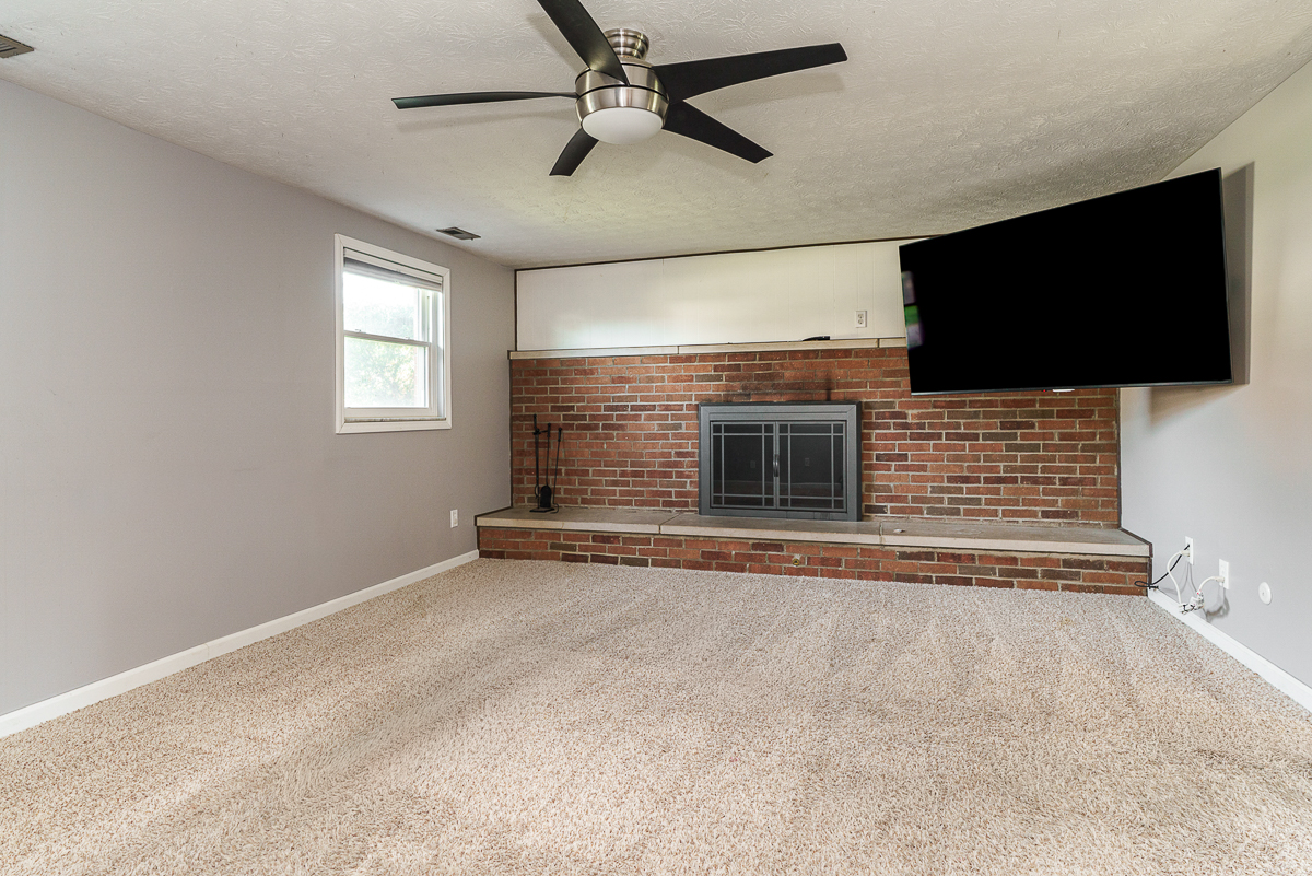 2295 Salem Ave-10