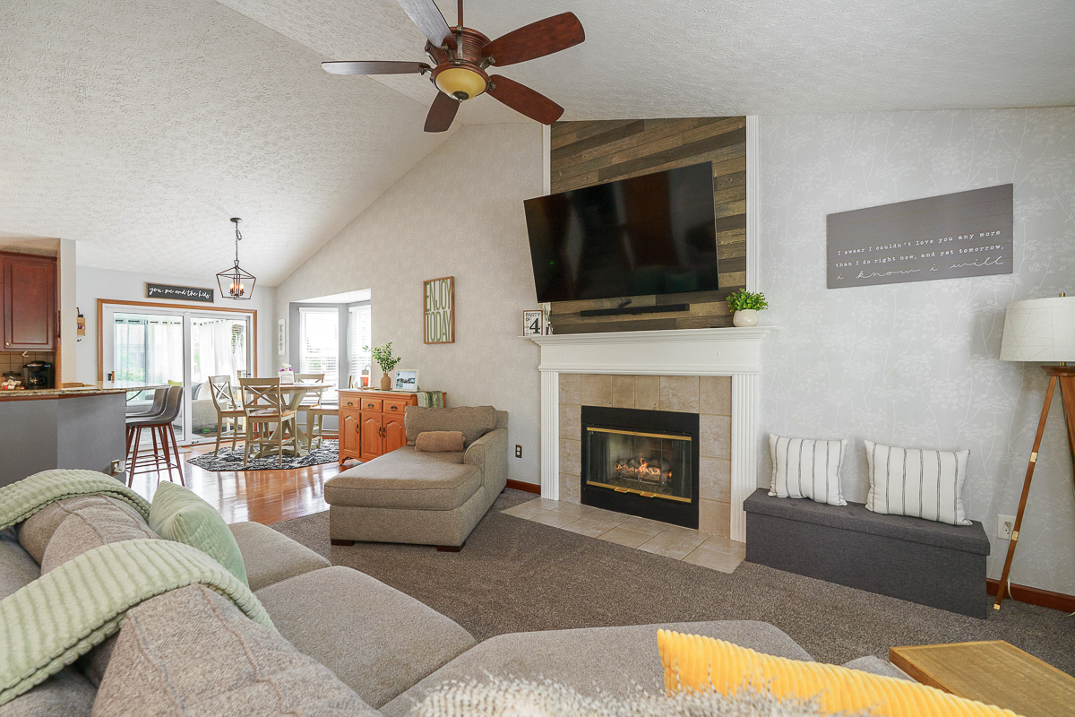2328 Shelby Ln-21
