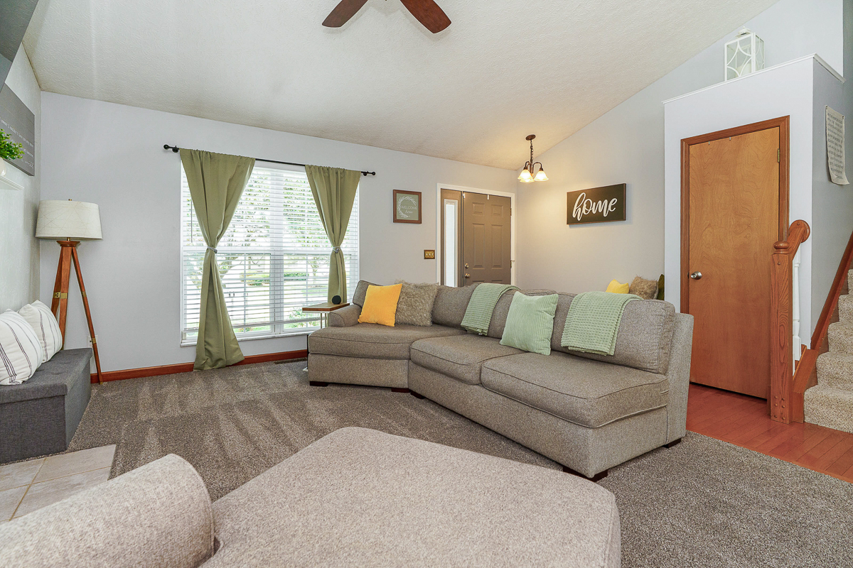 2328 Shelby Ln-25