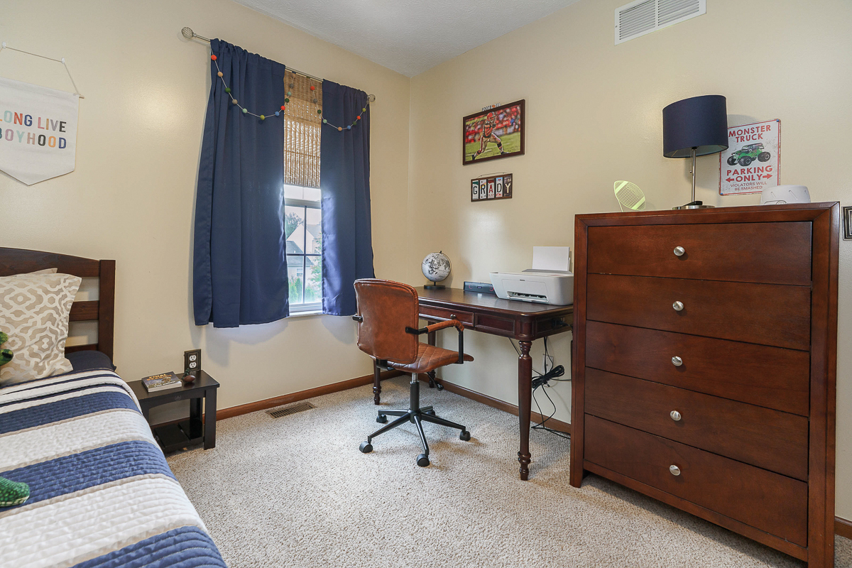 2328 Shelby Ln-42