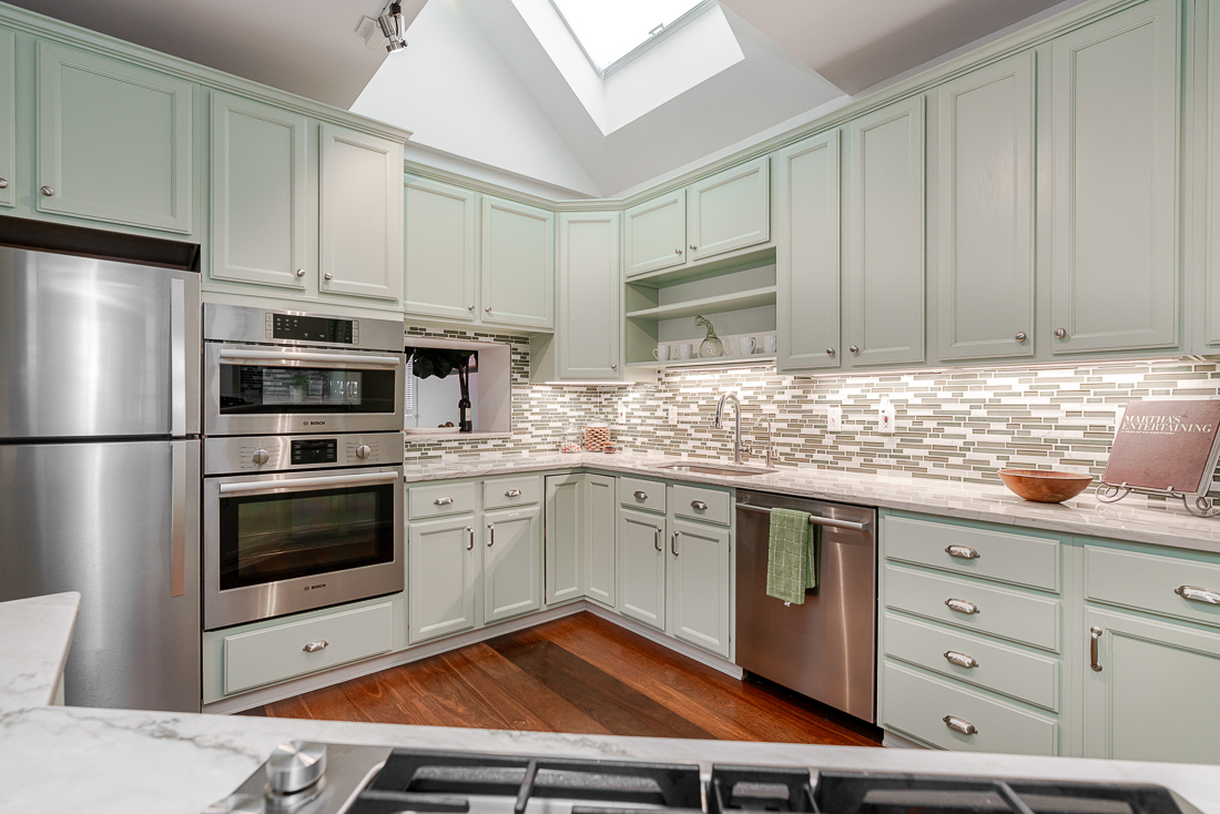 242 e Sycamore St-21