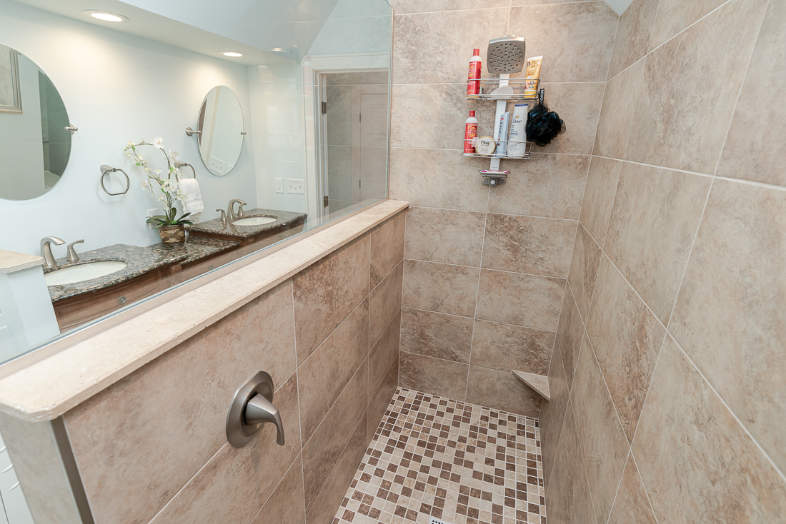 242 e Sycamore St-37