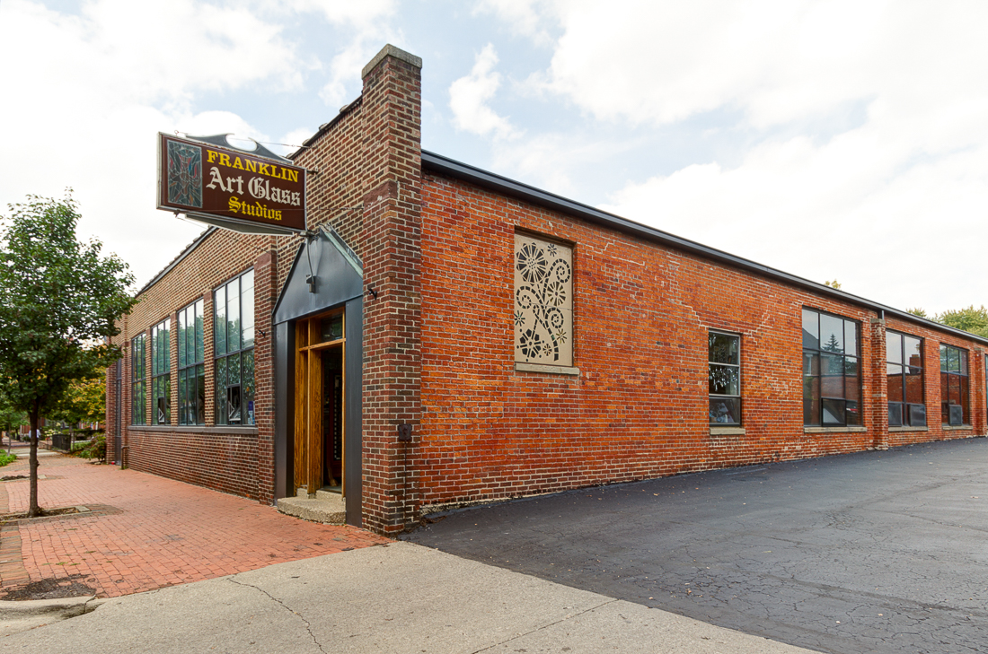 242 e Sycamore St-47