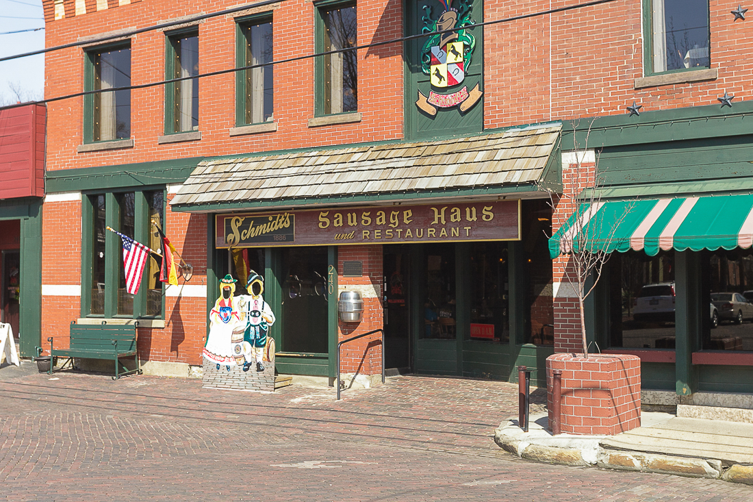 242 e Sycamore St-50