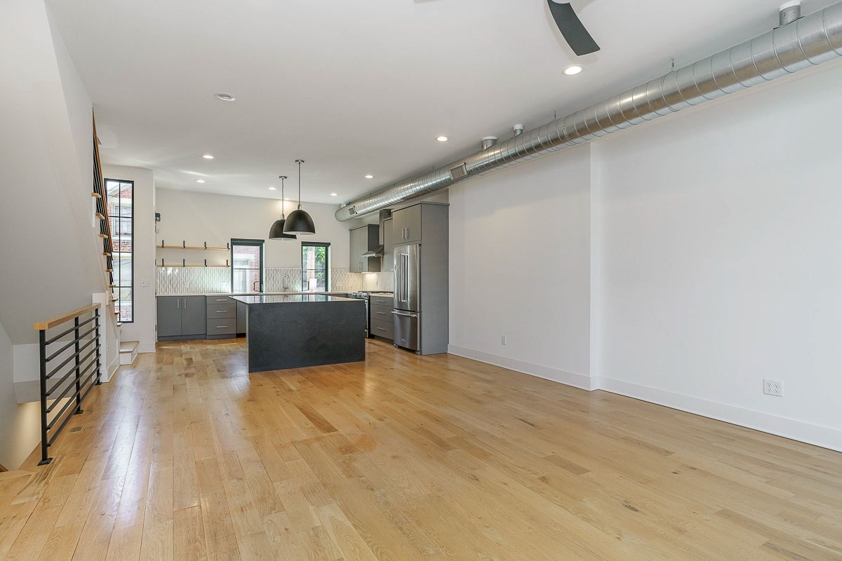 25 w Frankfort St-21