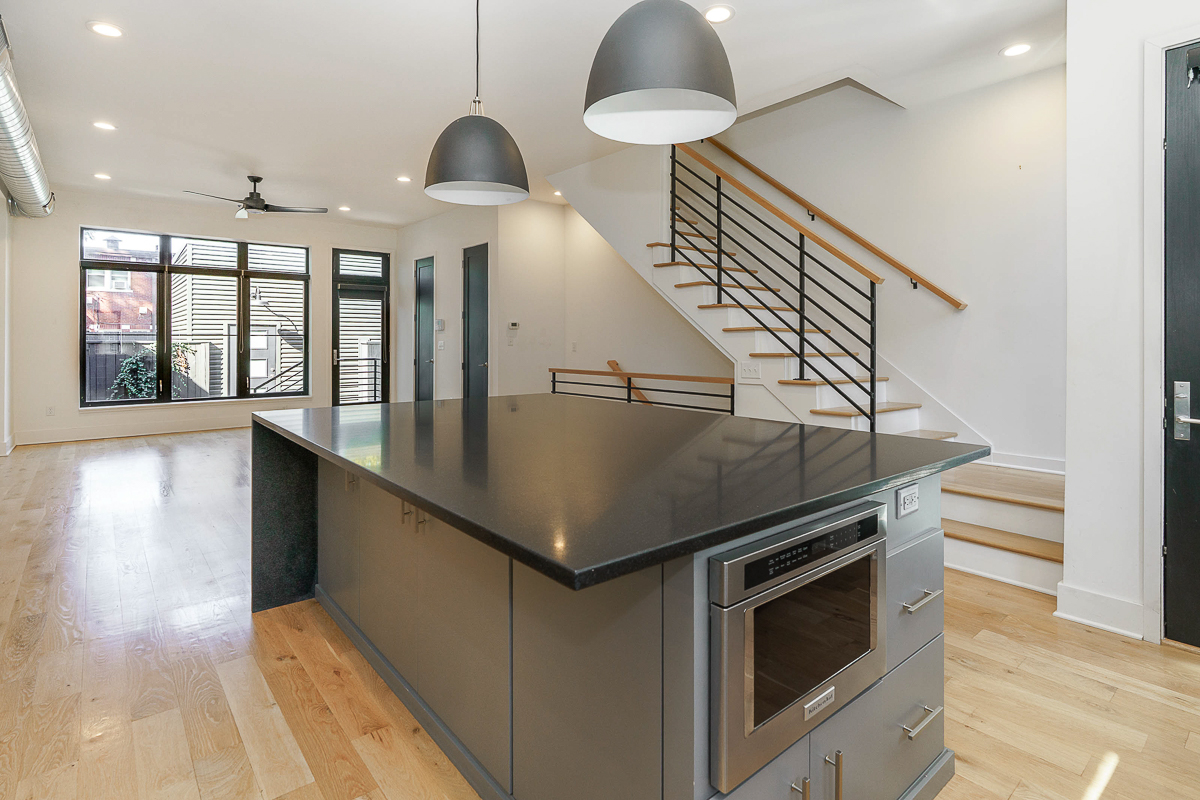 25 w Frankfort St-28