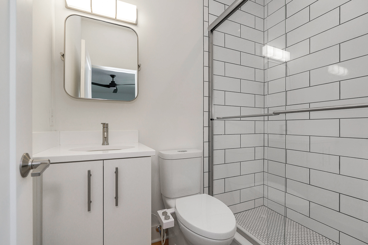 25 w Frankfort St-33