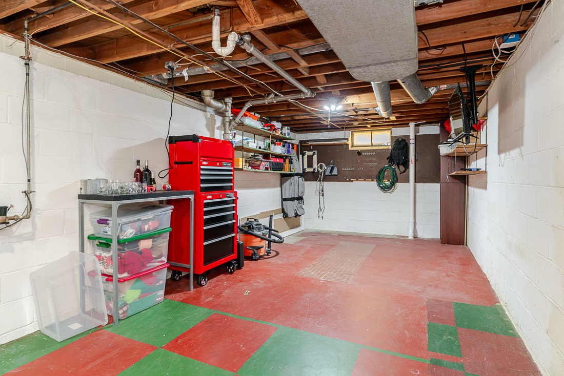 2698 Shrewsbury Road-19