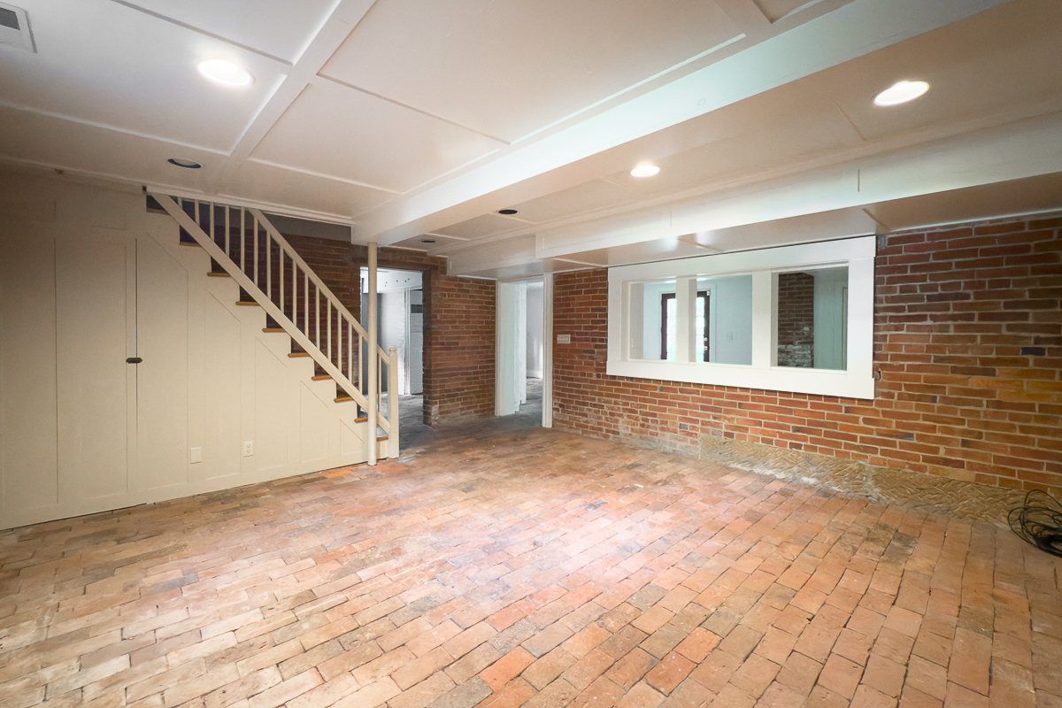 2865 Leitnaker Rd-77