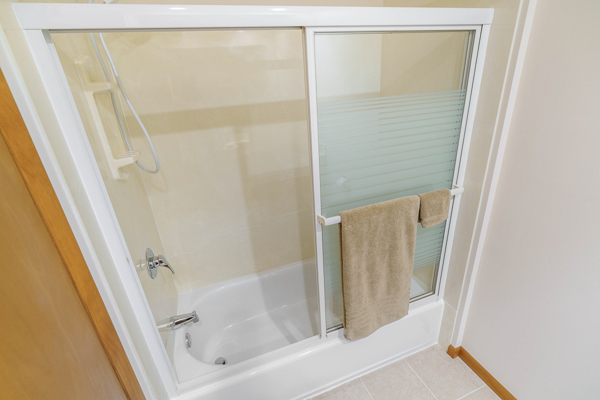 316 Charleston Ave-32