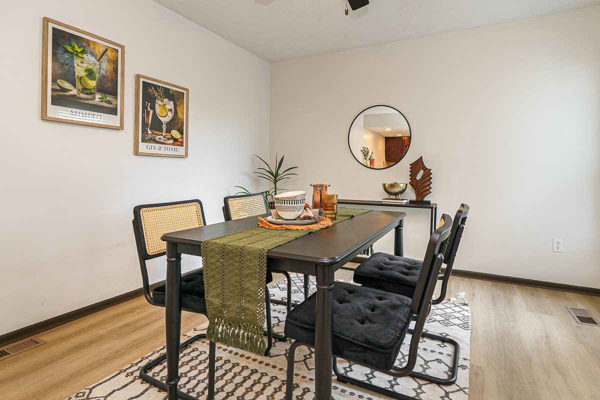 324 Meadowside Court-20