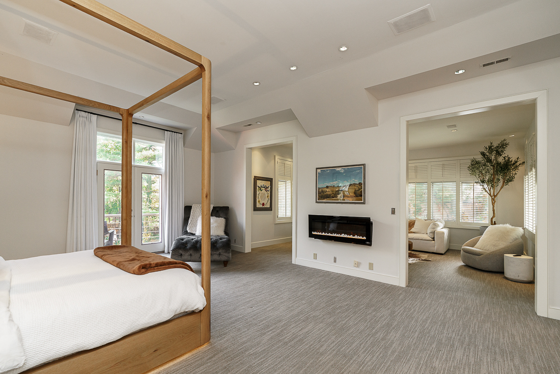 336 s Columbia Ave-105