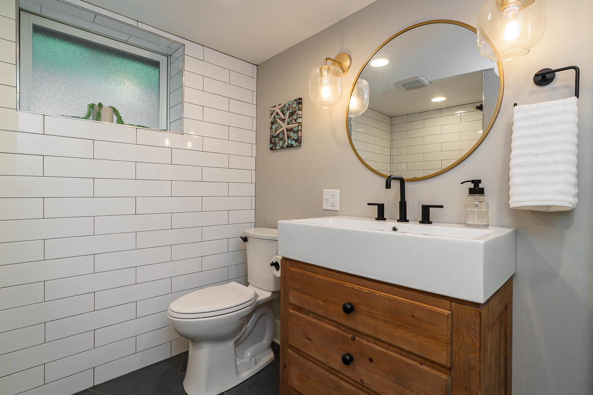 336 Reinhard Ave-20