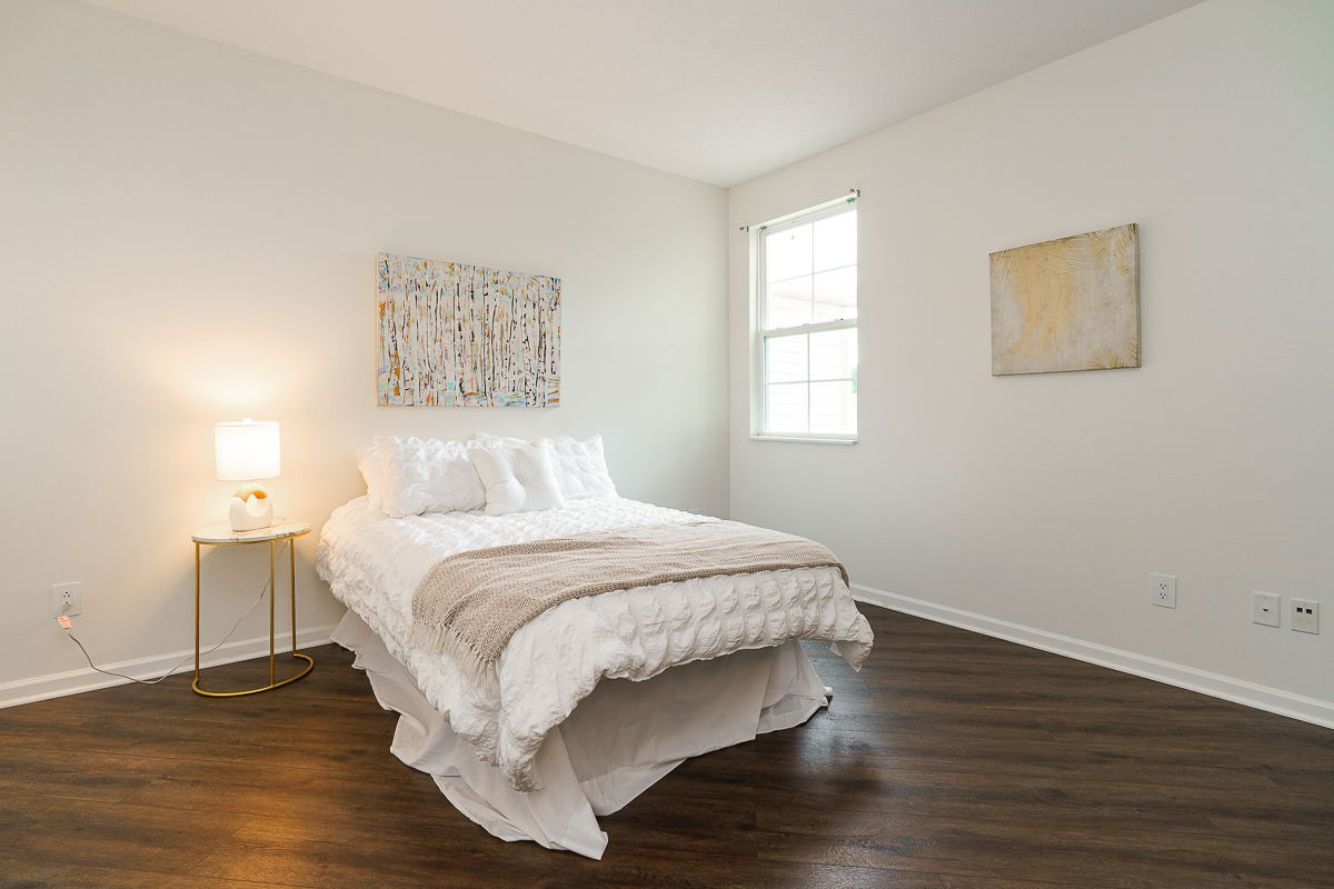 3679 Birkland Cir-33