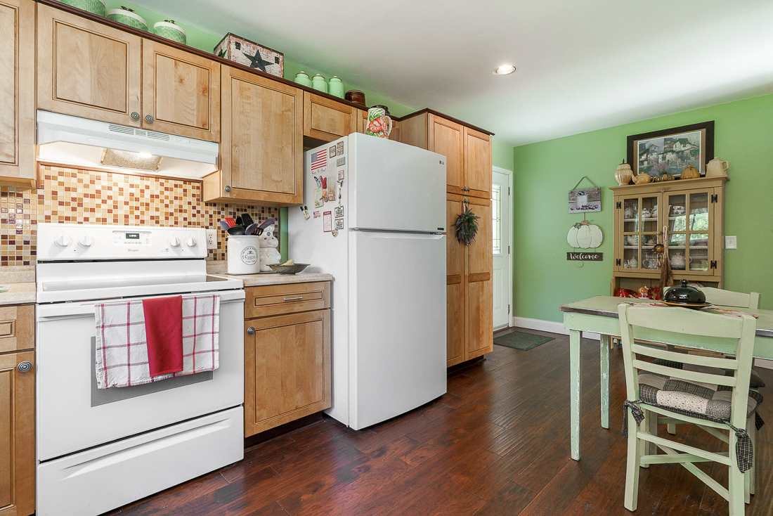 381 Darbyhurst Rd-15