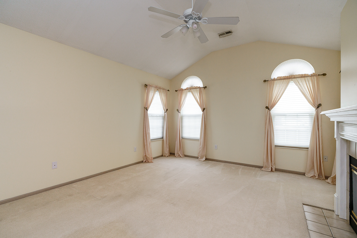 3832 Falls Circle Dr-9