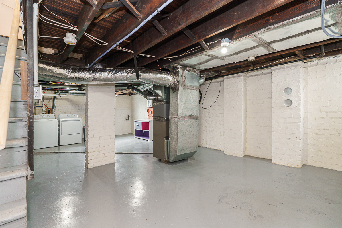 387 w 2nd Ave-38