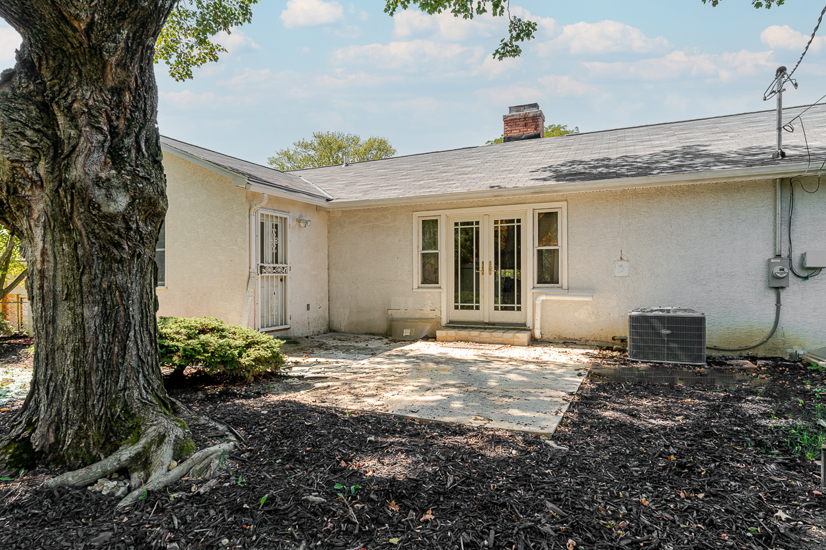 3920 Overdale Drive-4