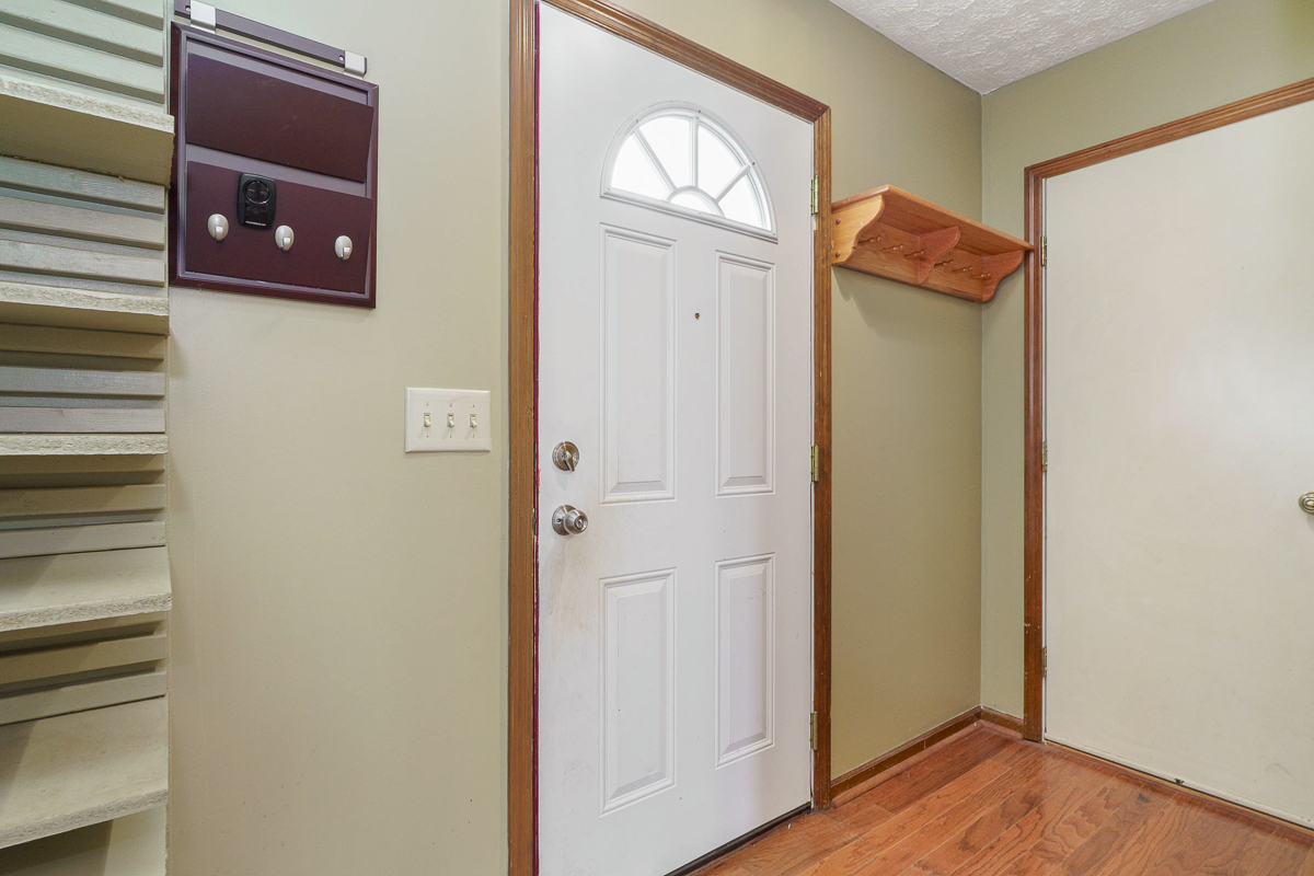 4182 Berryfield Dr-13