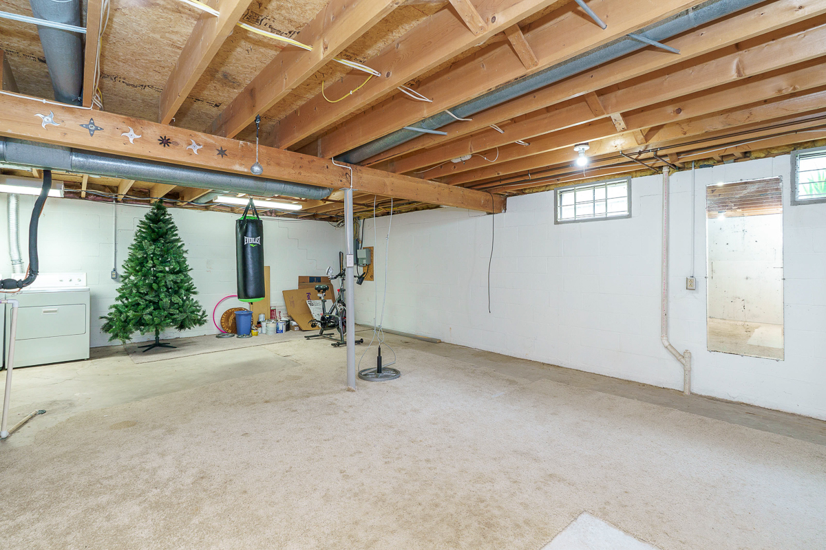 4182 Berryfield Dr-28