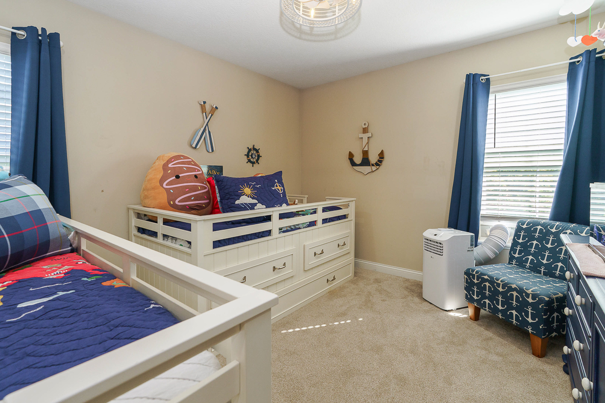 4880 Pinnacle Woods Dr-47