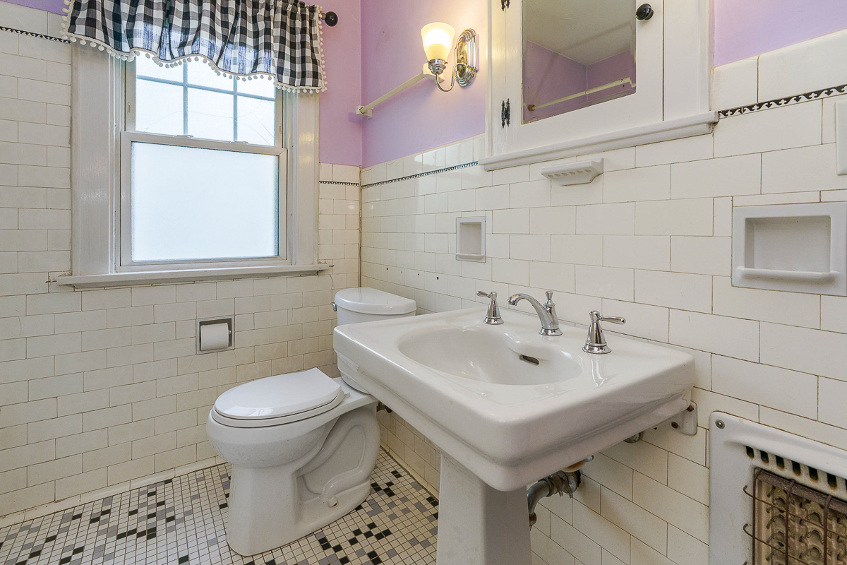 49 s Cassady Ave-37