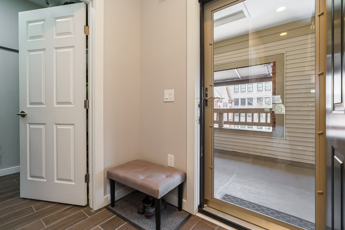 53 Buttles Ave-11