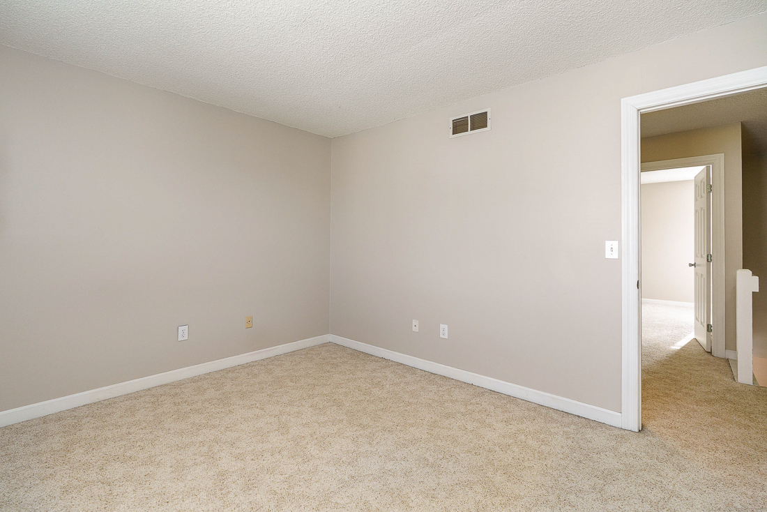 5418 Coral Berry Dr-33