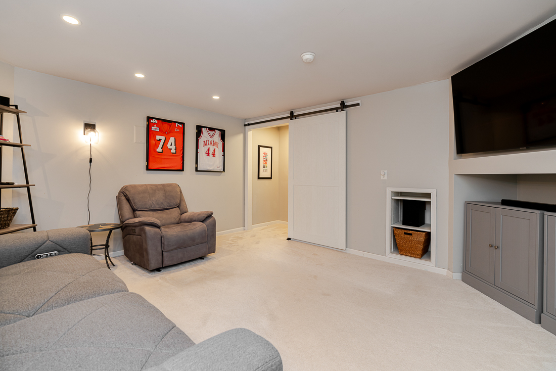 5794 Burnett Dr. N -12